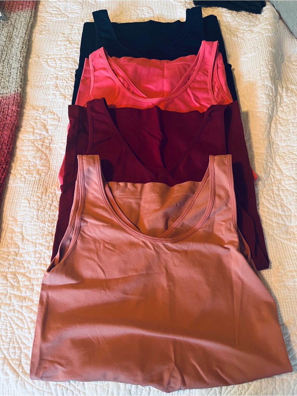 Yelete Women's seamless Tank Tops - Navy, Pink, Burgundy, Rose